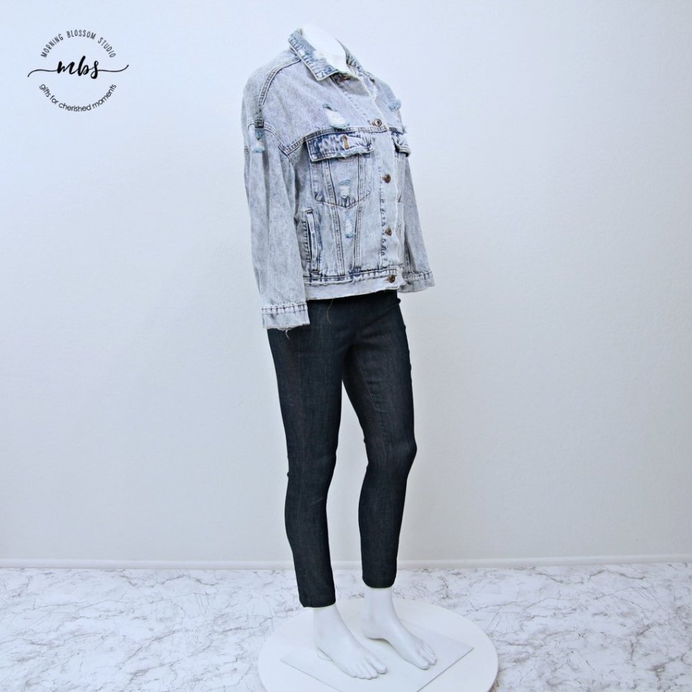 ACHE Distressed‎ Lightwash Denim Jacket Blue Women 6